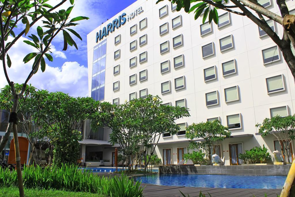 Harris Hotel Sentul City Bogor Exterior foto