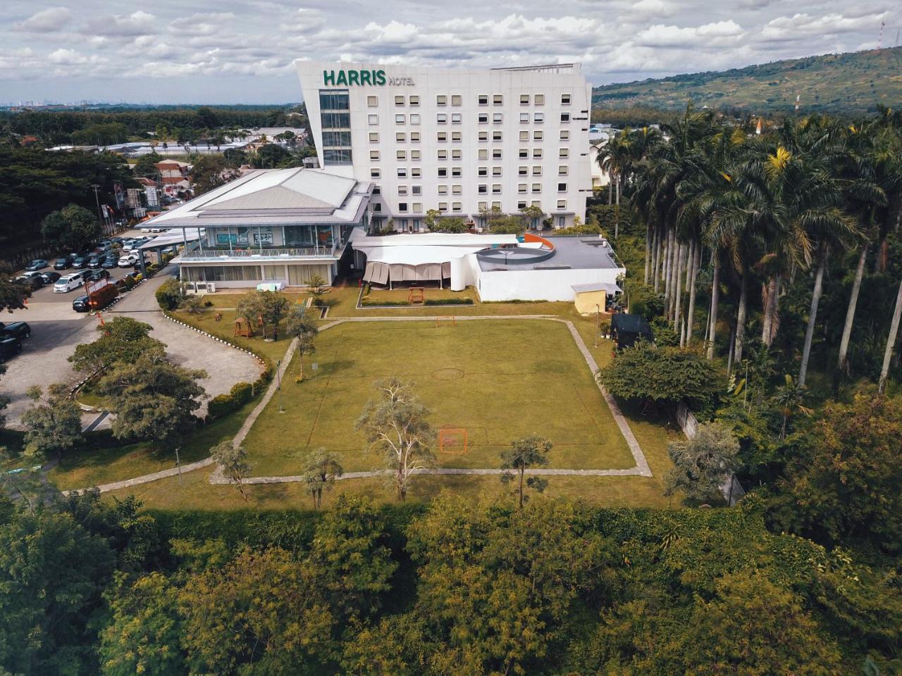 Harris Hotel Sentul City Bogor Exterior foto
